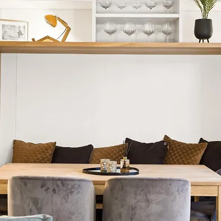 Stylish And Spacious In Center