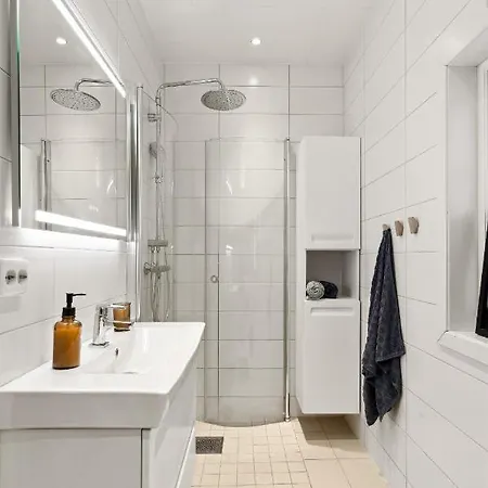 Stylish And Spacious In Center