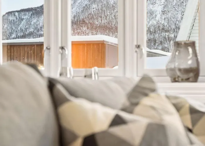 Stylish And Spacious In Center Semesterbostad *