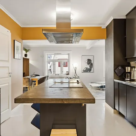 Hébergement de vacances Stylish And Spacious In Center *