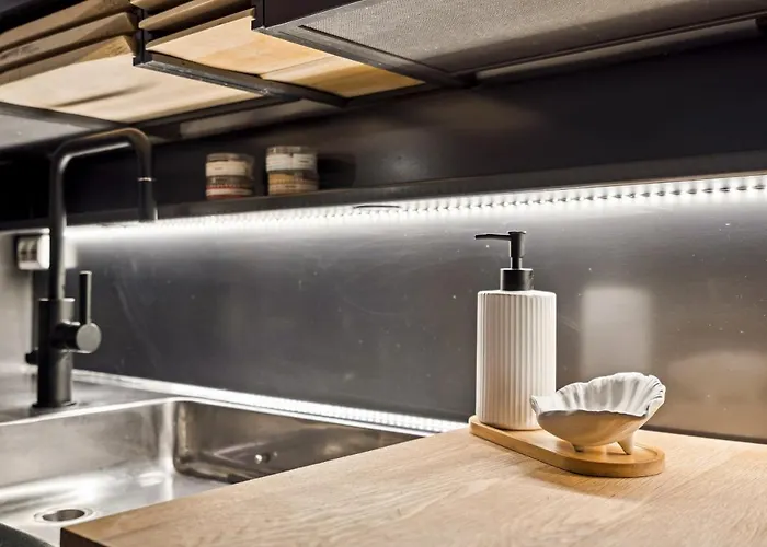 Stylish And Spacious In Center Semesterbostad *